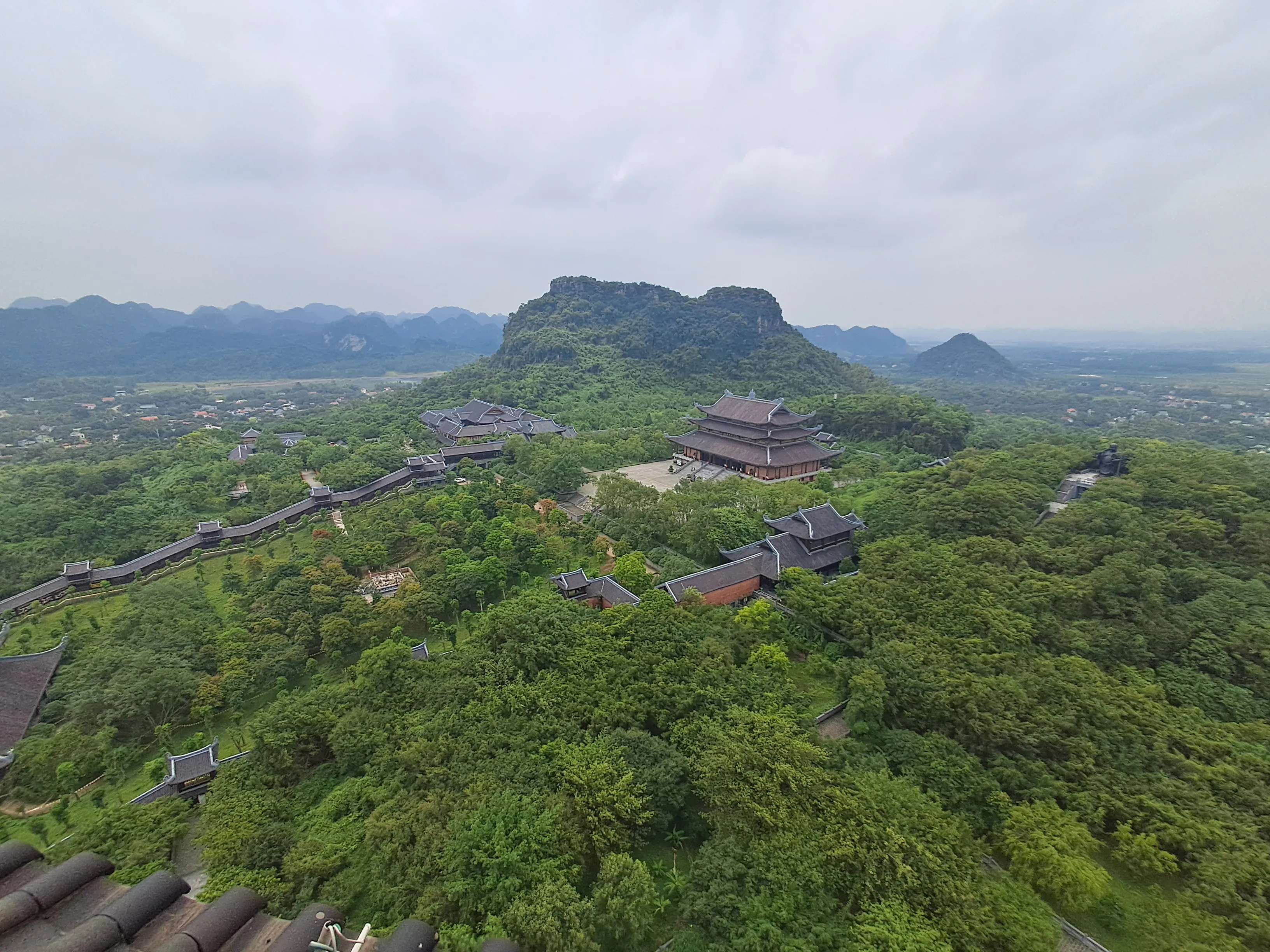 Ngắm toàn cảnh chùa Bái Đính từ trên cao