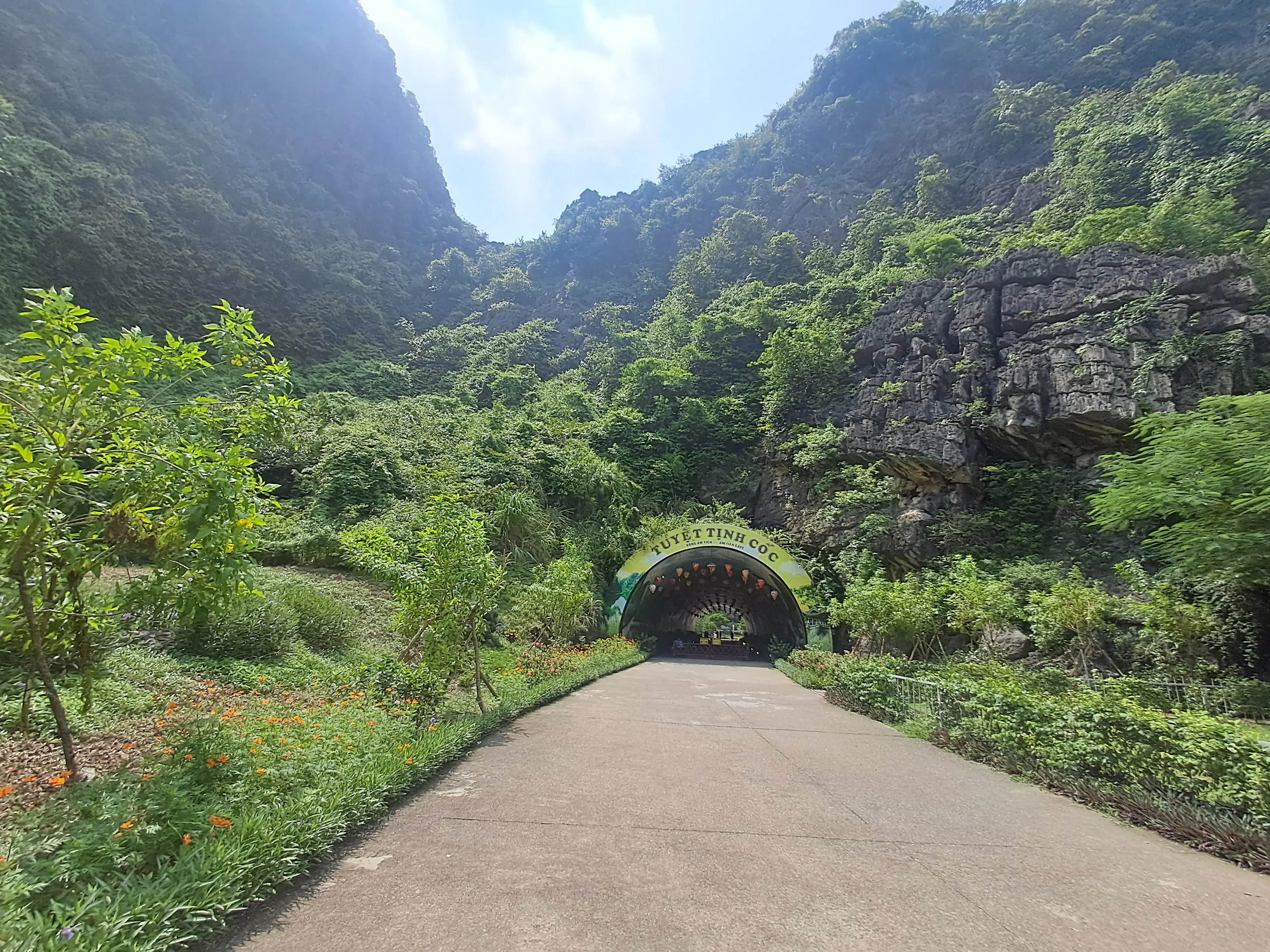 Tuyệt Tịnh Cốc Ninh Bình
